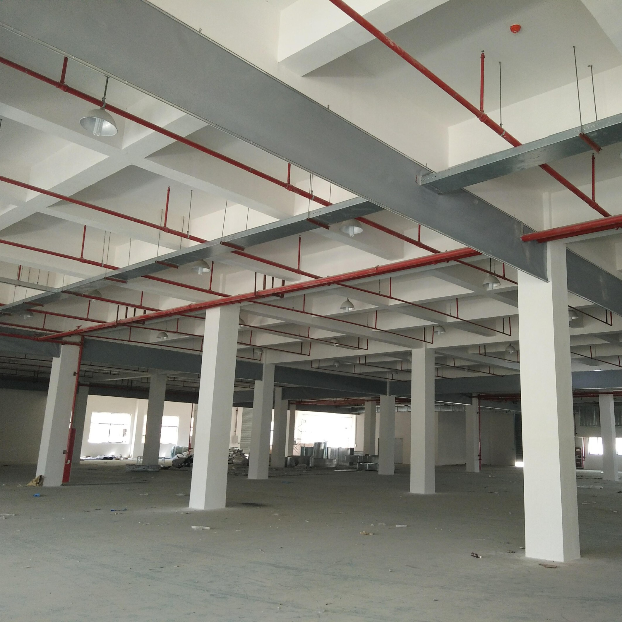 擋煙垂壁在商業(yè)建筑中的設計標準有何不同？
